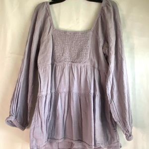 American Eagle women’s lavender peasant top  SZ  M